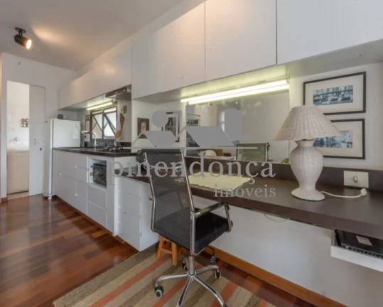 Imagem Apartamento em Perdizes reformado pronto para morar com 1 quarto e 2 vagas, 63m²