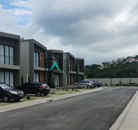 Imagem CONDOMÍNIO FECHADO, Bosque na cidade satélite, 3 SUITES, LINDO PROJETO.