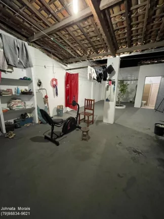 Imagem Casa na Rua de Bahia - Espaçosa e Confortável, Ótima Localização!
