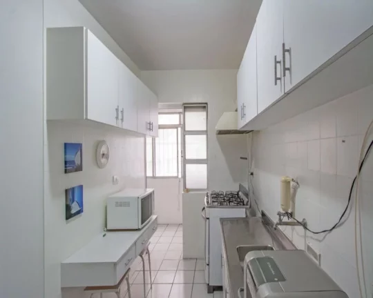 Imagem Apartamento à venda na Rua Cristiano Viana com 3 quartos e 1 vaga, 110m2