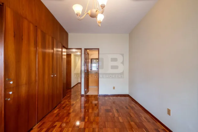 Imagem Apartamento à venda em Copacabana, 3Qtos, 143m2, 1vaga, na Barão de Ipanema