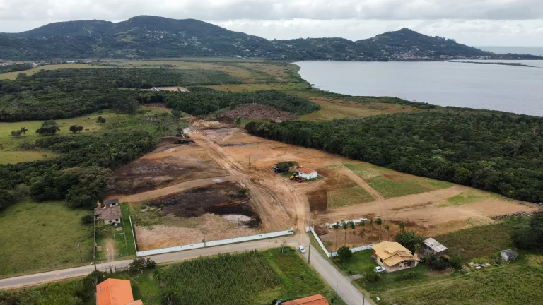 Imagem Terrenos à Venda no Parque Reserva da Lagoa - Loteamento Legalizado em Areias de Palhocinha, Garopaba-SC!
