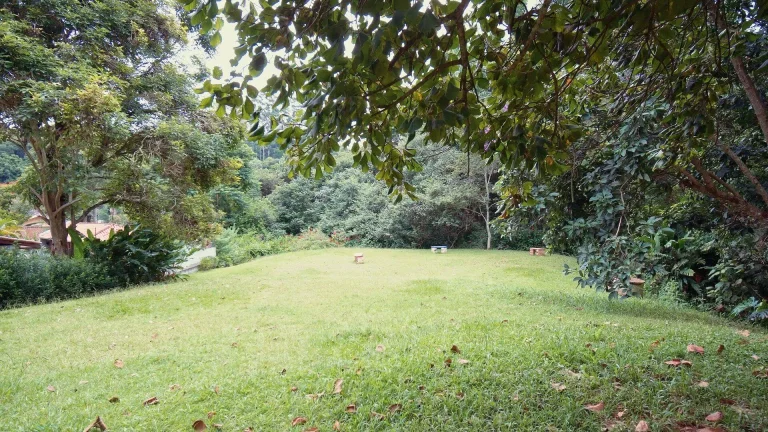 Imagem Terreno à venda em Carapicuíba divisa da Granja Viana