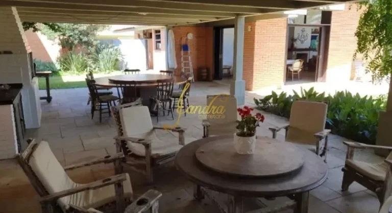 Imagem Belo sobrado em Atlântida com 05 suítes
