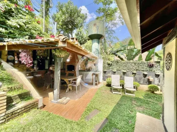 Imagem Casa com 3 dormitórios à venda, 183 m² por R$ 1.280.000,00 - Chácara Santa Lúcia - Carapicuíba/SP