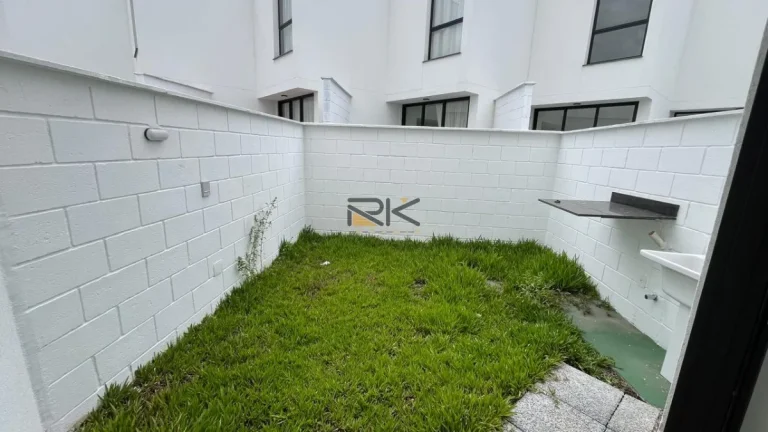 Imagem CASA EM CONDOMINIO À VENDA