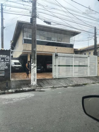 Imagem Casa nova de condominio em Praia Grande !