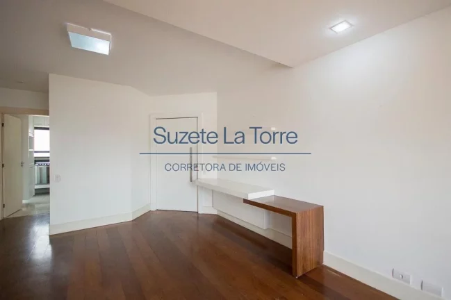 Imagem Lindo apartamento com 100 m² área útil. Acesso rápido a Av. Marginal Pinheiros, Av. Luís Carlos...