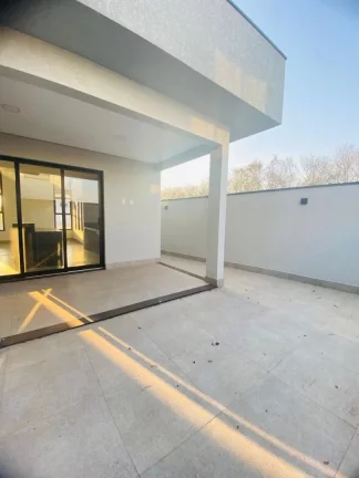 Imagem CASA TÉRREA - LINDO ACABAMENTO - OPORTUNIDADE - JARDIM DO JATOBÁ