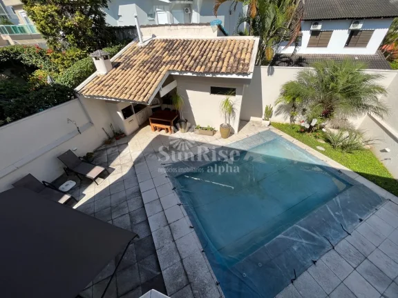 Imagem Casa à venda com 4 quartos e 4 vagas 358 m² no Alphaville 5 Santana de Parnaíba-SP