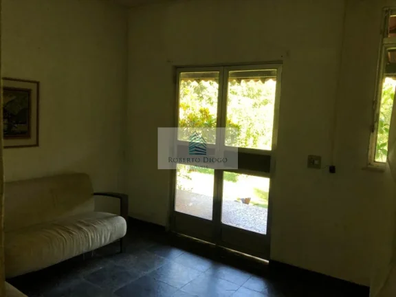Imagem Imperdível sítio à venda em Maricá-RJ, bairro Itapeba, 5 quartos, 1 suíte, 1 sala, 4 banheiros, 6 vagas de garagem, 24.237,50 m² de área.