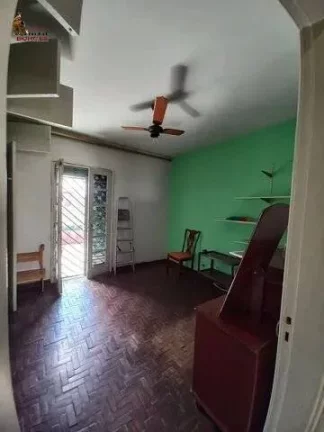 Imagem SOBRADO BEM LOCALIZADO COM 2 DORM, 1VAGA, EDÍCULA