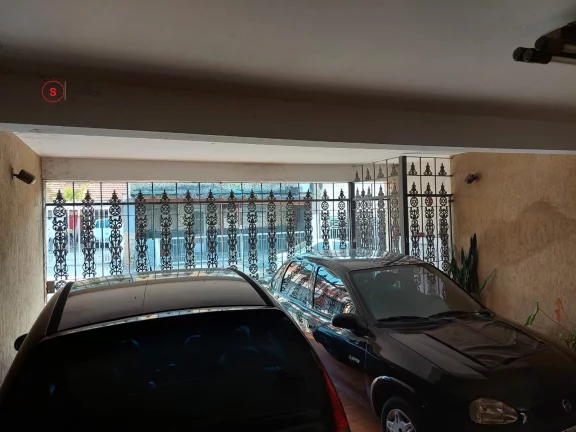 Imagem CASA TÉRREA A VENDA NA MOOCA. 3 DORMITÓRIOS, 1 SUÍTE, 2 SALAS, 2 COZINHAS, ÁREA GOURMET COM CHURRASQUEIRA, 3 BANHEIROS E 2 VAGAS DE GARAGEM COBERTAS.