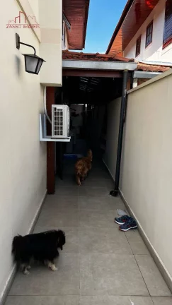Imagem Oportunidade - Casa em condomínio - 3 dorms.