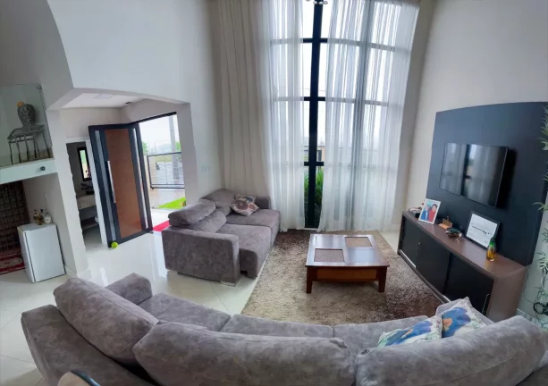 Imagem CASA com 4 dormitórios à venda com 452.84m² por R$ 1.950.000,00 - GUARAPUAVA / PR