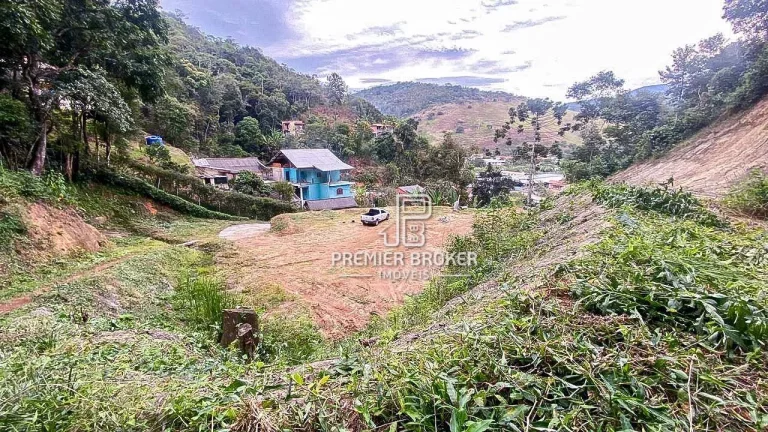Imagem Terreno à venda, 5188 m² por R$ 380.000,00 - Três Córregos - Teresópolis/RJ