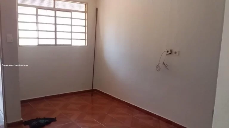 Imagem Casa para Venda em Iracemápolis, Jardim Iracema, 2 dormitórios, 1 banheiro, 1 vaga