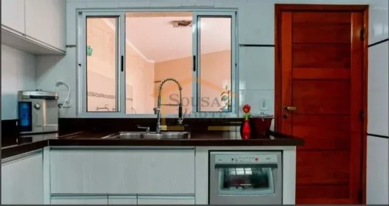 Imagem Ótimo sobrado, 3 dormitórios, sendo os 3 suites, closet, rico em armários, sala 2 ambientes, cozi...