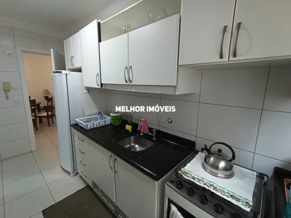 Imagem Locação Anual com 2 dormitórios, mobiliado 1 vaga de garagem privativa localizado no centro de Balneário Camboriú - SC
