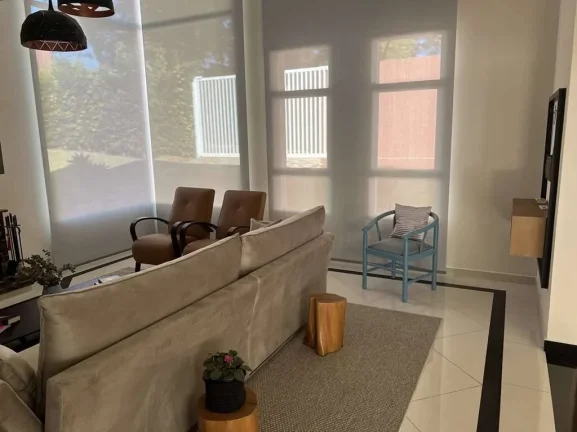 Imagem Jd Colonial - Nova, moderna, 4 suítes e 7 vagas cobertas!
