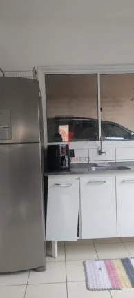 Imagem Casa com espaço externo com cobertura , garagem, em Guaratinguetá