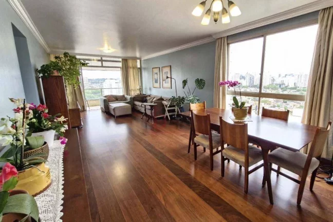 Apartamento 182m² no Brooklin: 3 Quartos, Suíte e Vista Definitiva