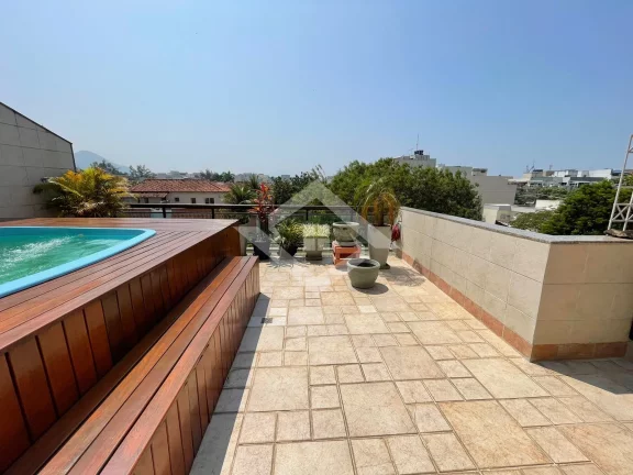 Imagem Cobertura Exclusiva com Varanda Gourmet e Piscina - Oportunidade Única!