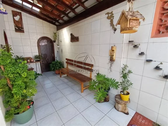 Imagem Espaçosa Casa Geminada 2 Quartos sendo 1 suíte e com edícula assobradada em Tupi, Praia Grande - R$650 mil