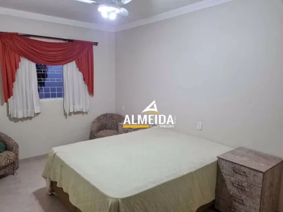 Imagem Casa com 5 dormitórios à venda, 264 m² por R$ 1.200.000,00 - Estádio - Rio Claro/SP
