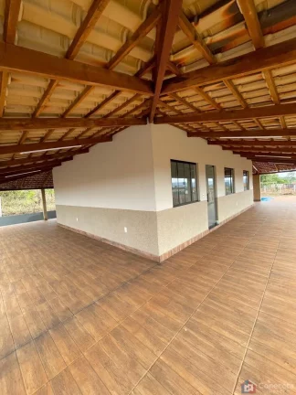 Imagem Chácara à Venda ou Troca – 1.000 m² com Piscina e Área Gourmet – Região da Baixadinha, Patos de Minas