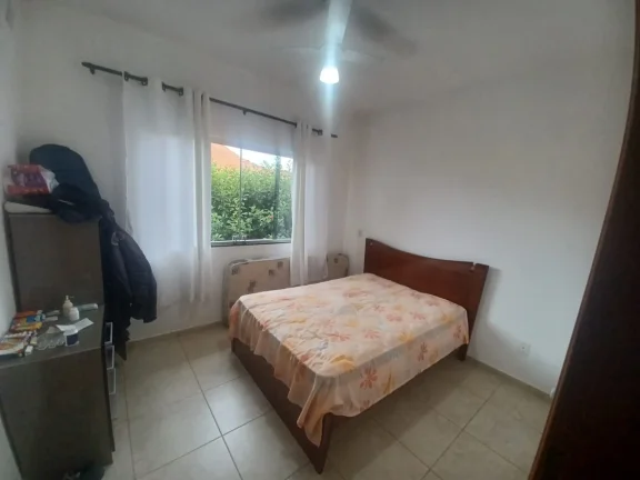 Imagem Casa com 04 dormitórios, sendo 01 suíte à venda no Condomínio Village da Serra!