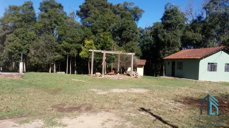 Imagem Chácara ótima localização a venda 02 casas, piscina, açude, salão de festas, em Mandirituba PR