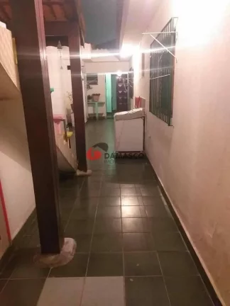 Imagem Sobrado à venda 2 Quartos, 1 Suite, 4 Vagas, 211M², Cerâmica, São Caetano do Sul - SP
