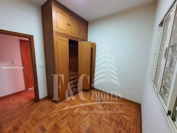 Imagem Casa para Venda em Araras, Centro, 3 dormitórios, 1 suíte, 1 banheiro, 3 vagas