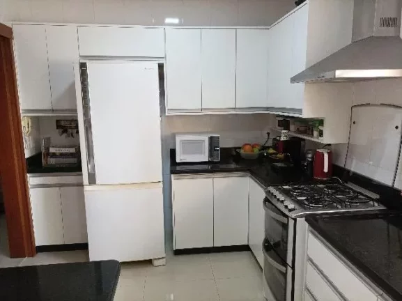 Imagem Apartamento para Venda em Cuiabá / MT no bairro Jardim Petrópolis