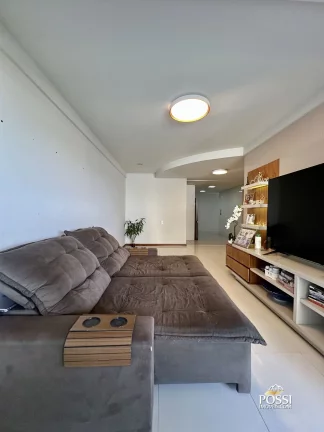 Imagem Residência de 3 Quartos com Vista para o Mar e o Morro do Moreno na Praia da Costa