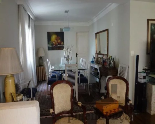 Imagem Apartamento em excelente estado de conservação. Living para 04 ambientes, lavabo, 04 dormitórios ...