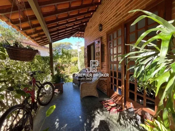 Imagem Casa com 3 dormitórios à venda, 155 m² por R$ 790.000,00 - Quebra Frascos - Teresópolis/RJ