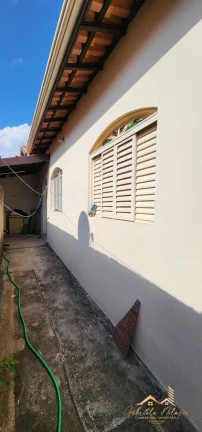 Imagem Casa Padrão com dois dormitórios mais edícula
