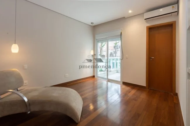 Imagem Apartamento de Alto Padrão na Rua Wanderley, 3 suítes e 4 vagas, 350m²
