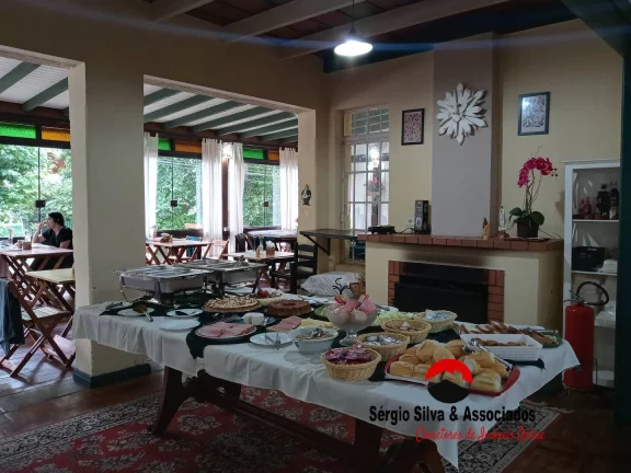 Imagem Oportunidade de Restaurante Montado com Hospedagem, em Campos do Jordão SP.