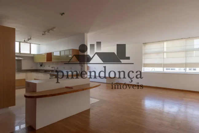 Imagem Apartamento reformado com 176m² ao lado Shopping Páteo Higienópolis.