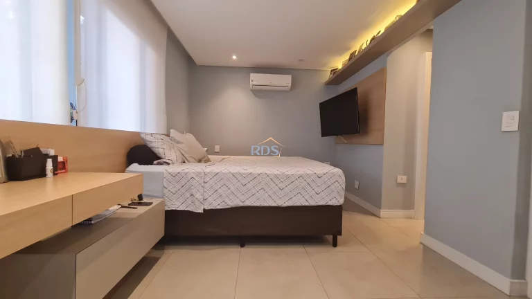 Imagem Vende casa em condomínio fechado na Vila Andrade