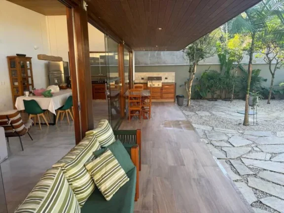 Imagem LINDA E ACONCHEGANTE CASA NA PRAIA COM JACUZZI!!