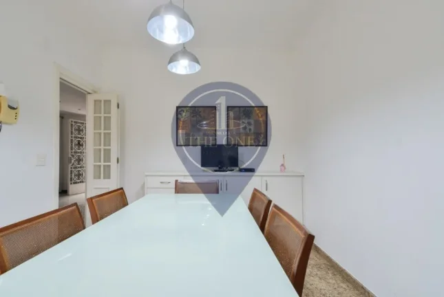 Imagem Imperdível oportunidade: Casa à venda em São Paulo-SP, no bairro Ipiranga, com 3 quartos, 1 suíte, 2 salas, 3 banheiros, 3 vagas de garagem e área de 210m²!