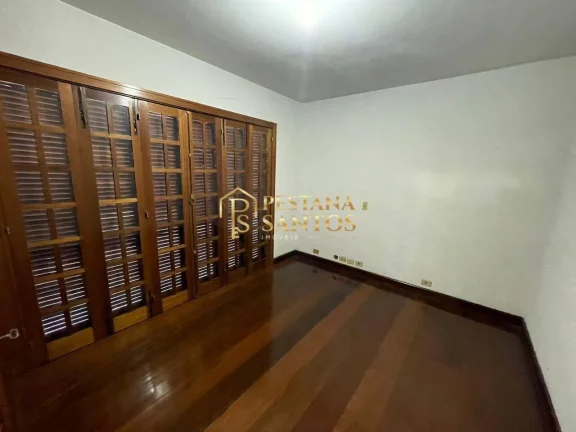 Imagem Oportunidade Única: Casa Espaçosa no Coração da Barra da Tijuca Arouca