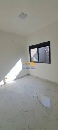 Imagem CASA COM 3 DORMITÓRIOS EM IPANEMA