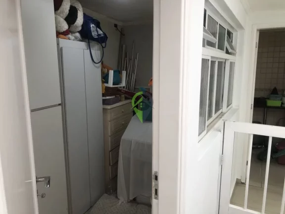 Imagem Linda Casa no Boqueirão com 200m²,sendo 4 dormitórios e 1 suíte, vaga para dois carros com quintal grande