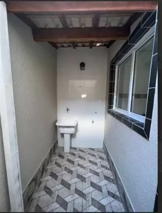 Imagem Sobrado com 2 dormitórios à venda, 53 m² por R$ 340.000,00 - Boqueirão - Praia Grande/SP