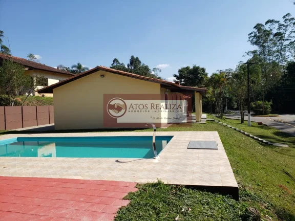 Imagem Casa térrea em Fazenda da Ilha com 4 dormitórios e 3 suítes por R$800k para venda e R$3.5k para locação - 340m² de área útil